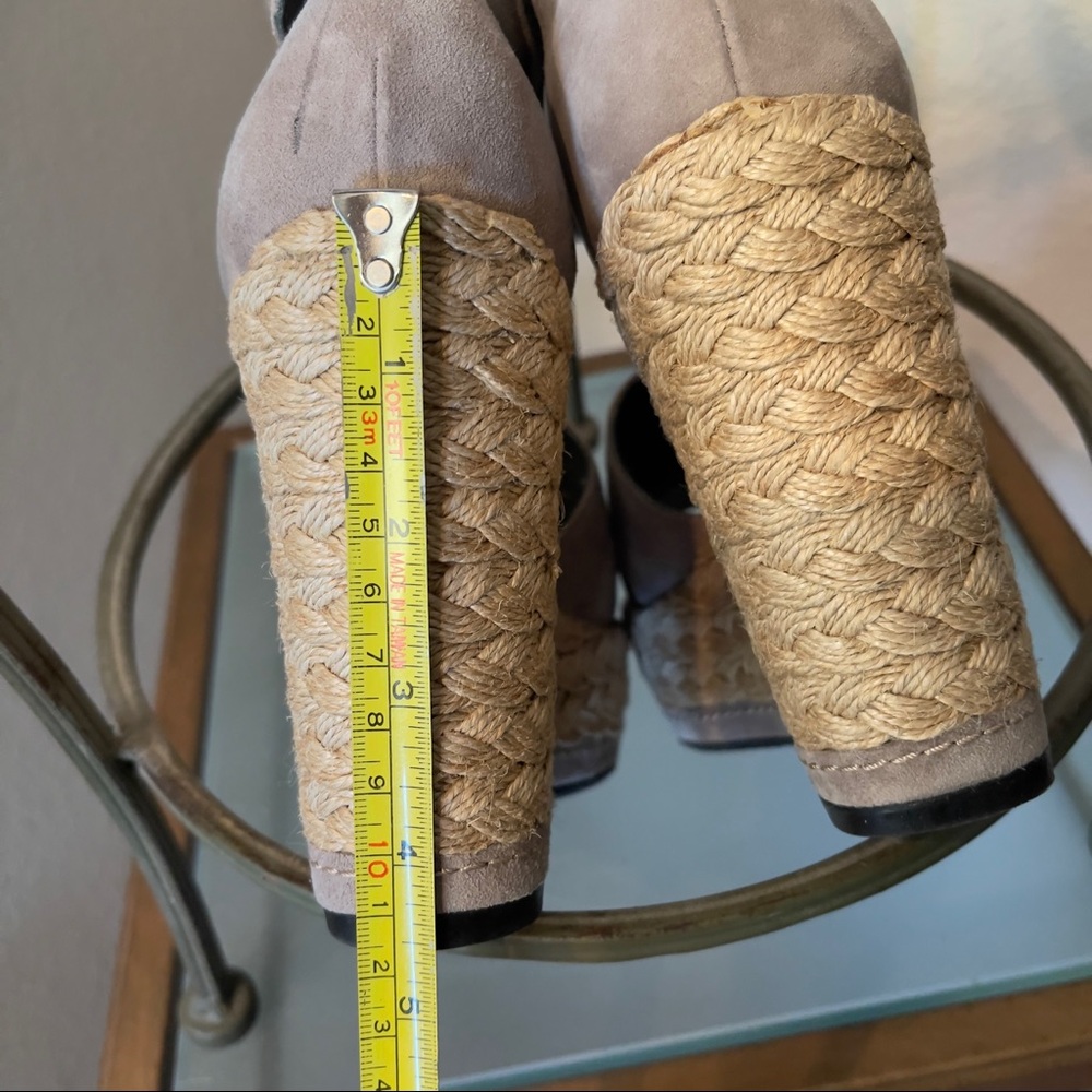 Stuart Weitzman | Taupe - Soho Jute - Picture 12 of 15